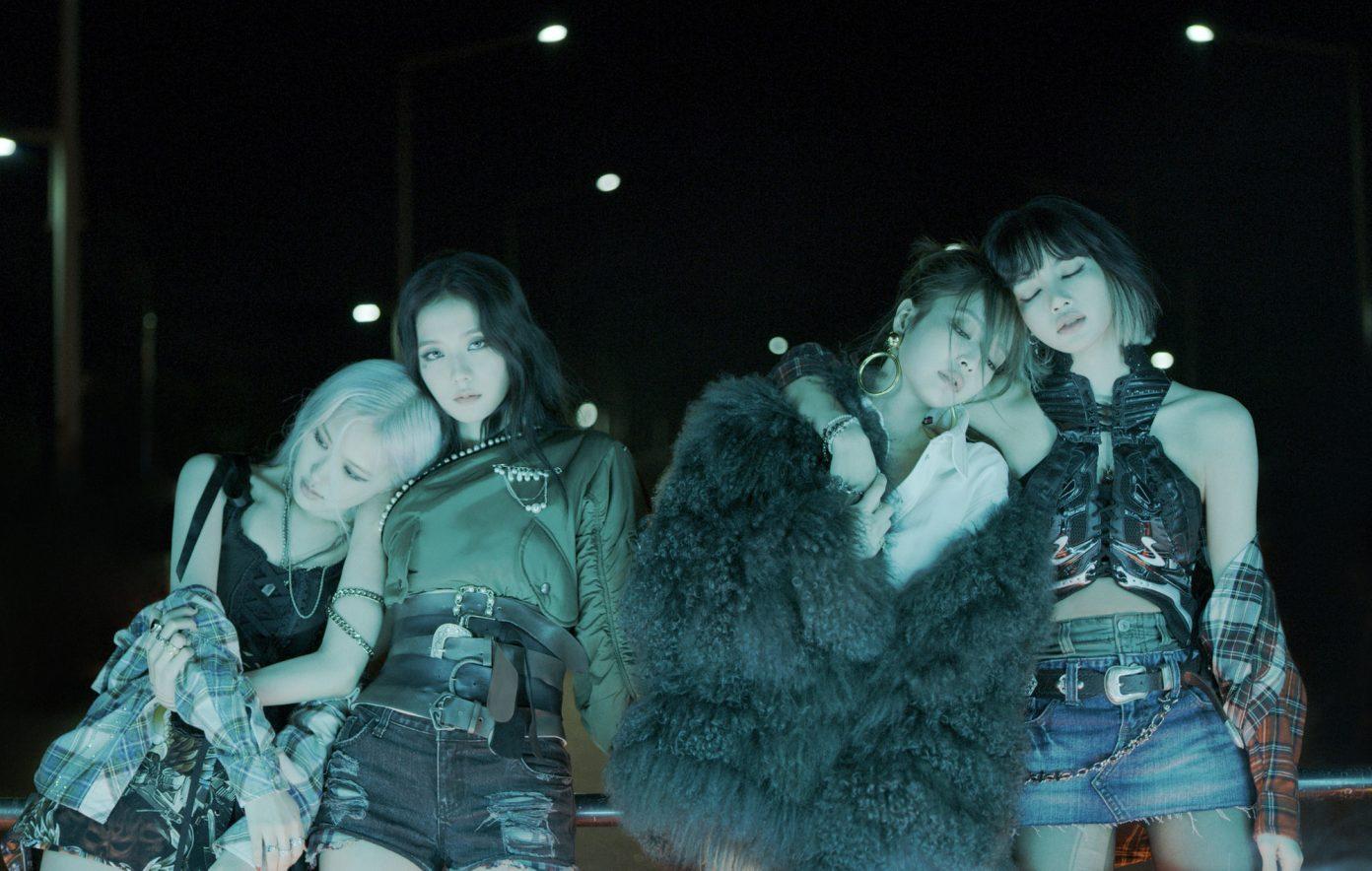 blackpink科切拉照片,blackpink科切拉合照 韩国女子天团blackpink即将王者归来,金智秀细说当年尴尬经历
