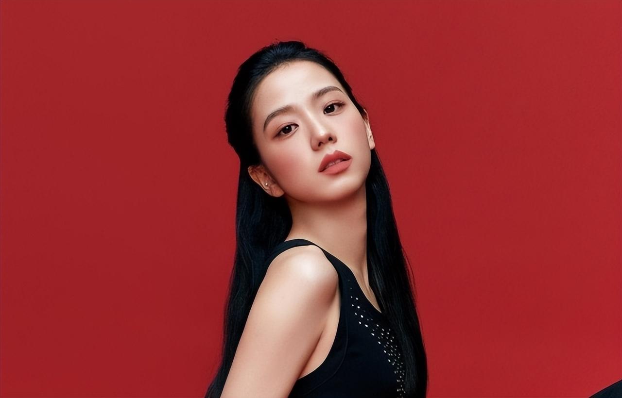 blackpink jisoo 强烈清纯的魅力画报公开