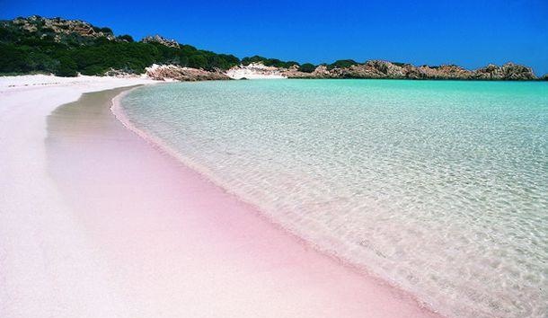 世界著名的彩色沙滩图片