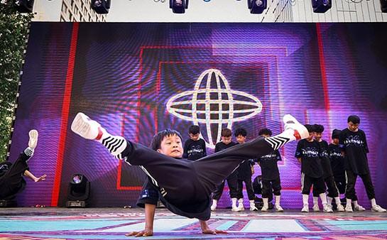 嘻哈帮街舞达成和解,促进文化交流和谐发展