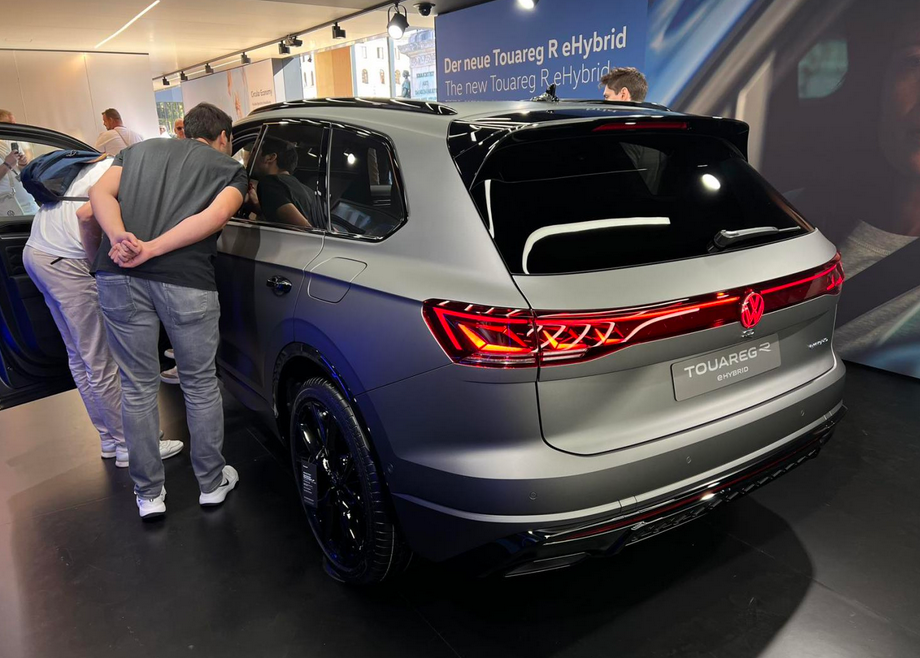 v6 电机 大力出奇迹 大众途锐r亮相慕尼黑车展