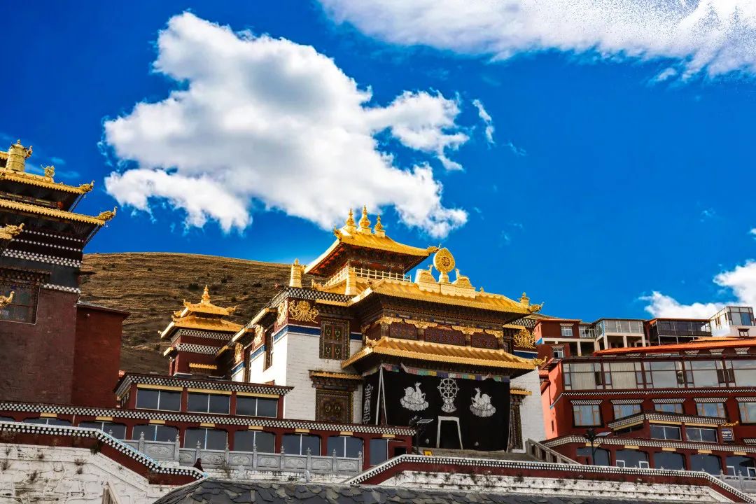 高山九天佛国,野餐露营,逛天上街市与古老官寨!咱就问还有谁!