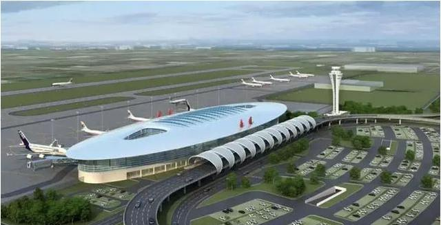 南通兴东国际机场距市中心10千米,为4e级机场,通航37座城市