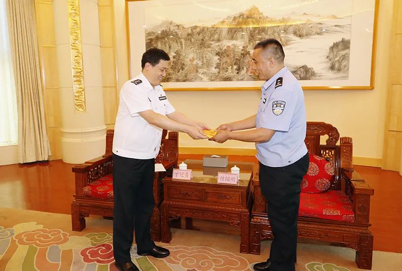 丁冠勇到烟台调研指导公安队伍教育整顿工作