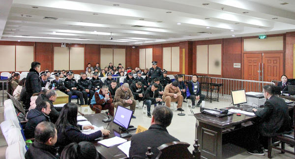 聚众冲击国家机关,鄢陵"黑老大"柴长安的10名手下被判刑