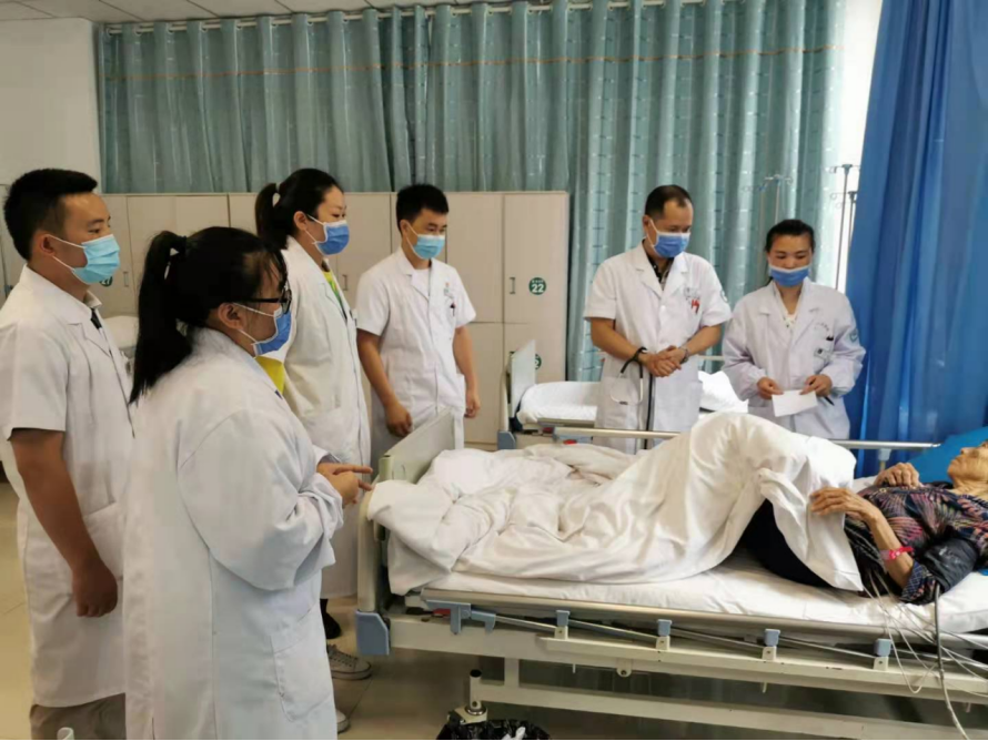 惠州市惠城区医疗队在贵州册亨县上演"生死竞速"!
