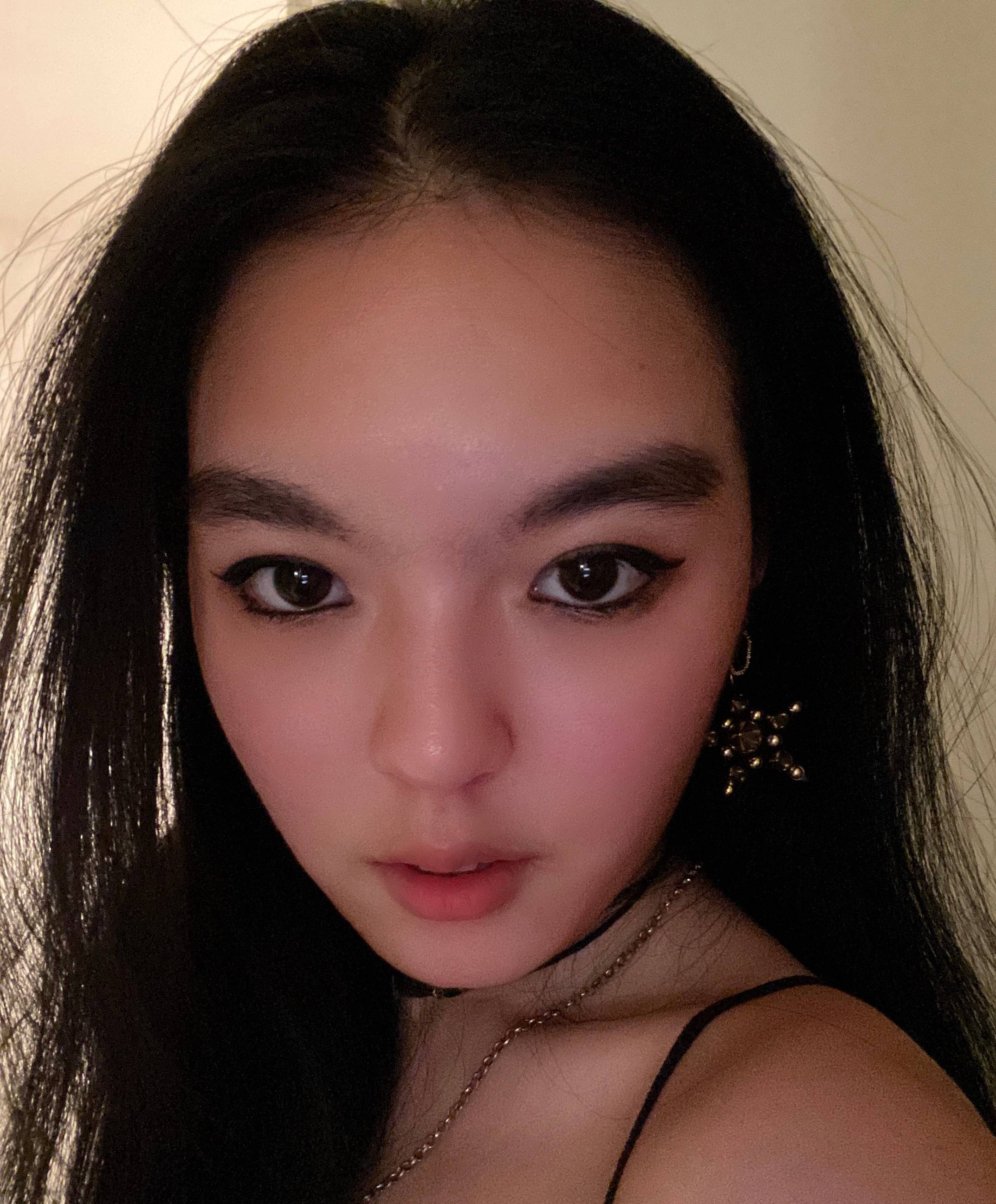 在李咏女儿法图麦的身上看到娱乐圈的人情冷暖