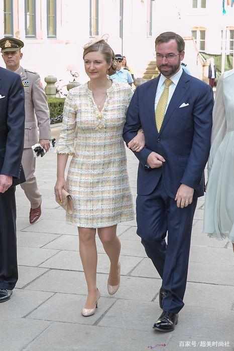 卢森堡王储妃终于怀孕!她日常爱穿小香风,气质婉约深得婆婆宠爱