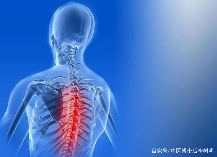 中医博士告诉你背痛信号后面的秘密