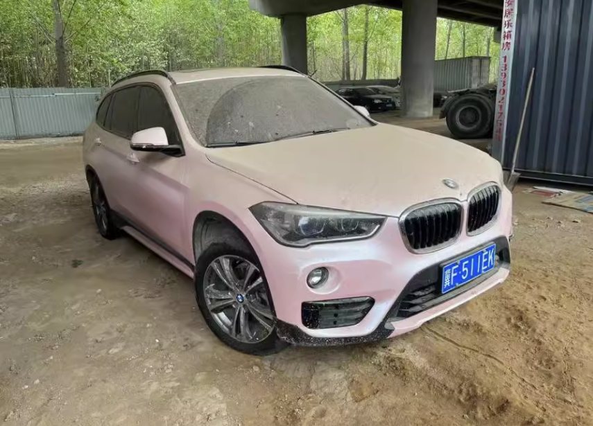 河北省保定市一辆宝马牌机动车将以9万起拍