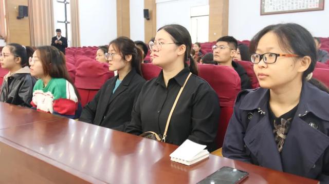 2020年阜南玉泉中学新教师师徒结对开始啦,速度围观转发点赞