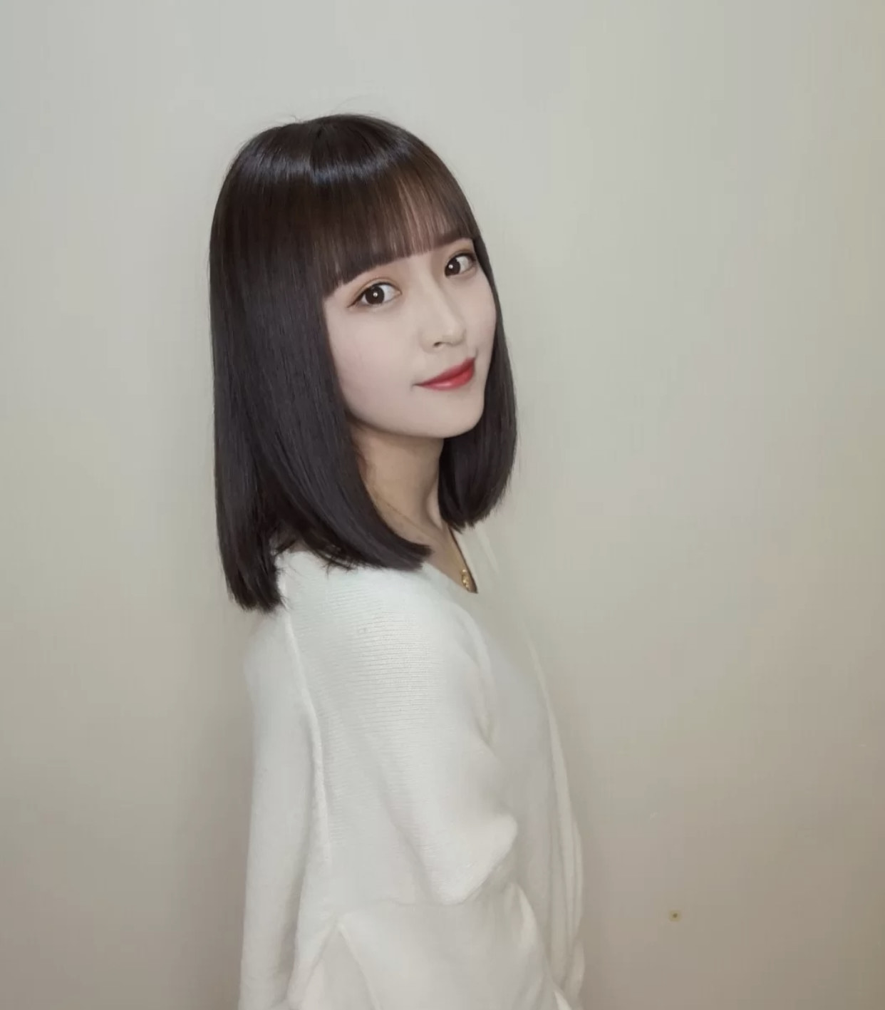 长脸女生想剪头这4款发型才显气质更时髦也是2021流行款