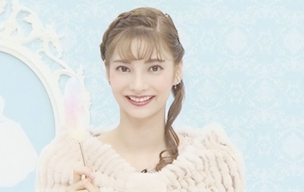 日本顶级豪门联姻:丰田家族第五代继承人,32岁娶女优"小赫本"