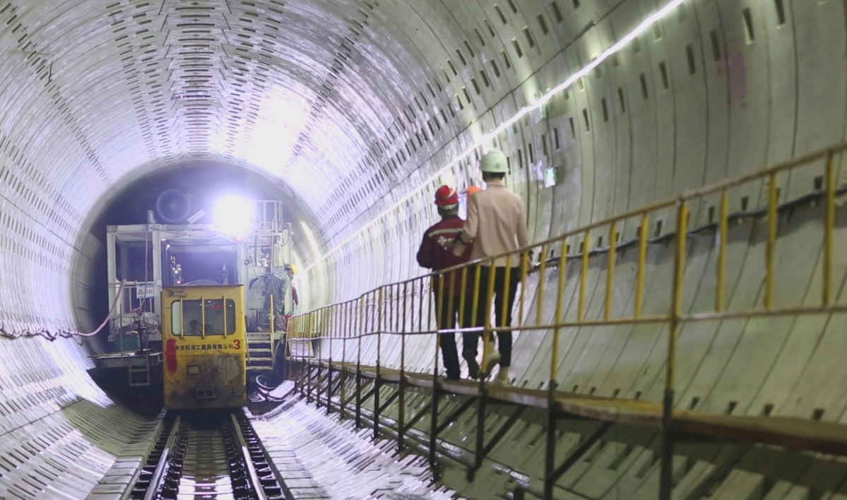 城市修地铁有哪些条件?应当满足三方面的要求,然后再报请修建