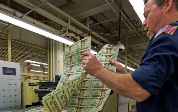 中美关系出现裂痕:美国的"印钞机"被完全关掉,利率可能会下降