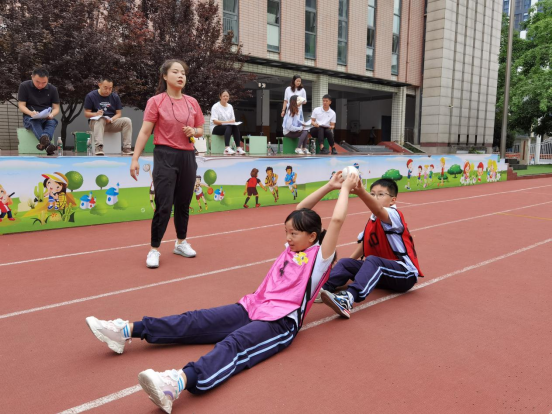 着力落实"双减" 成都蓉城小学开展这场赛课活动促学子全面发展