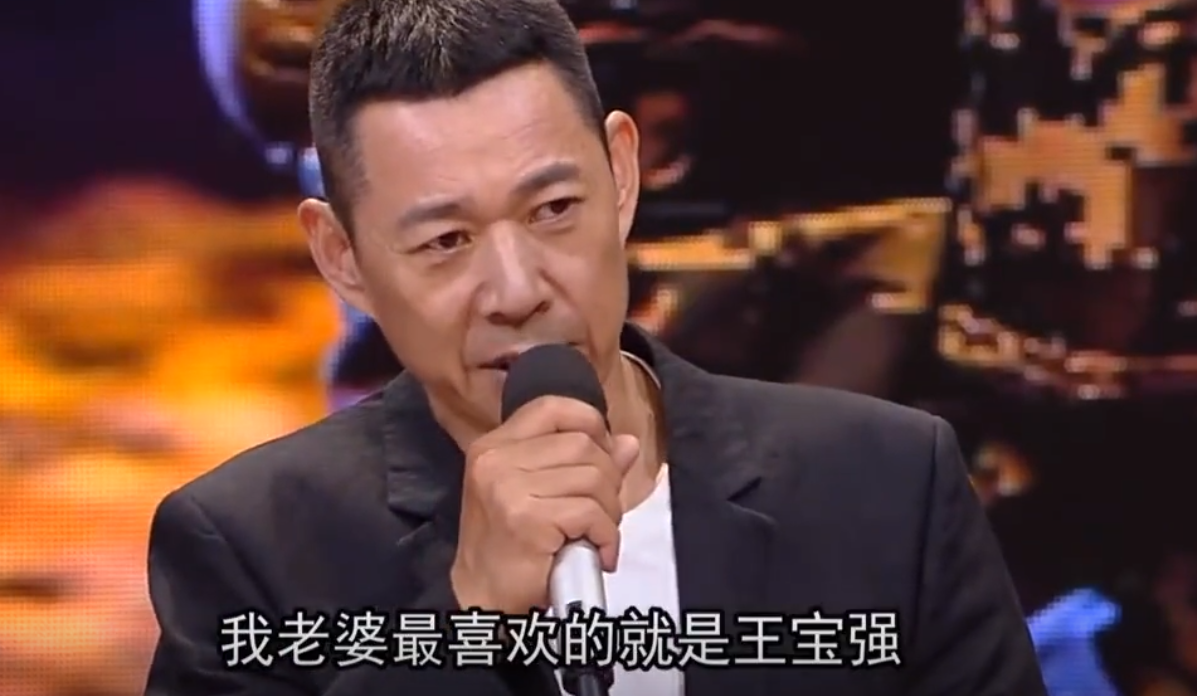 回顾霍凡:嫁给大12岁二婚张丰毅,29年未生,为何却被丈夫宠成宝