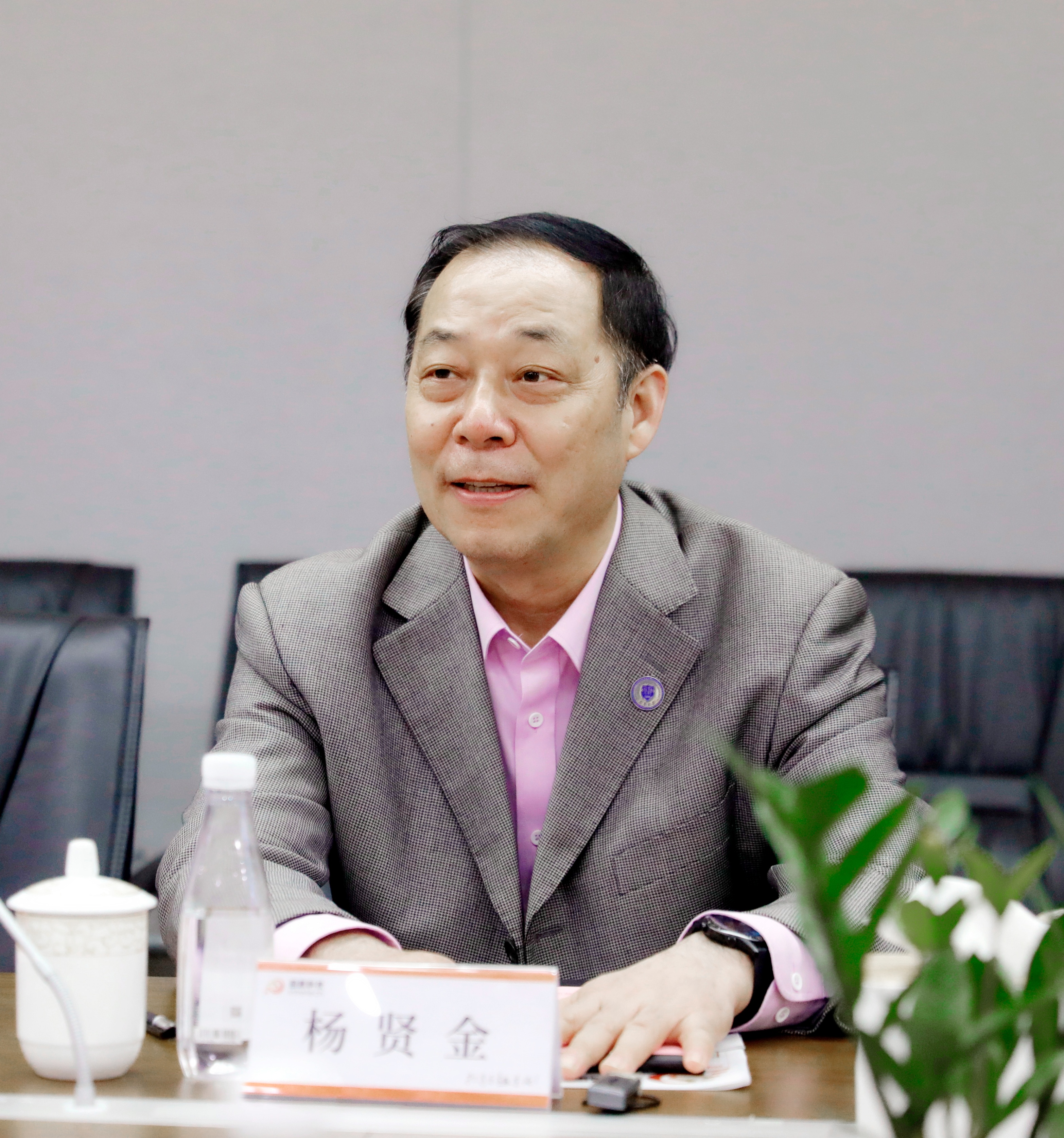 天津大学党委书记杨贤金一行至盈趣科技交流指导