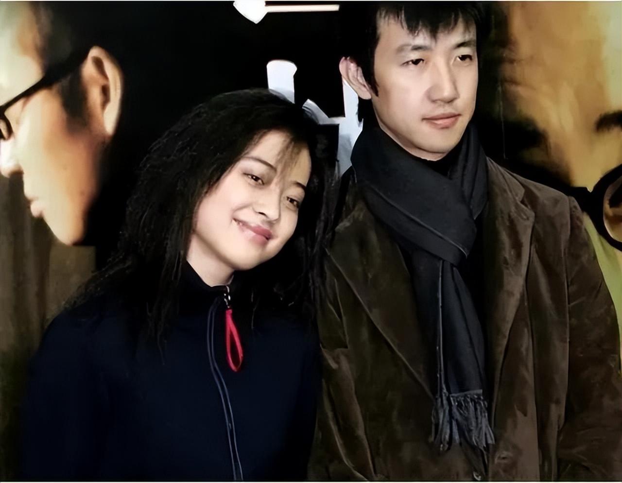 卑微6年豪掷400万最后发现养了个白眼狼梅婷的爱情值得深思