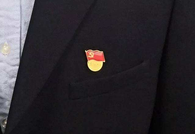 徽章怎么正确佩戴看完这一篇你就明白了