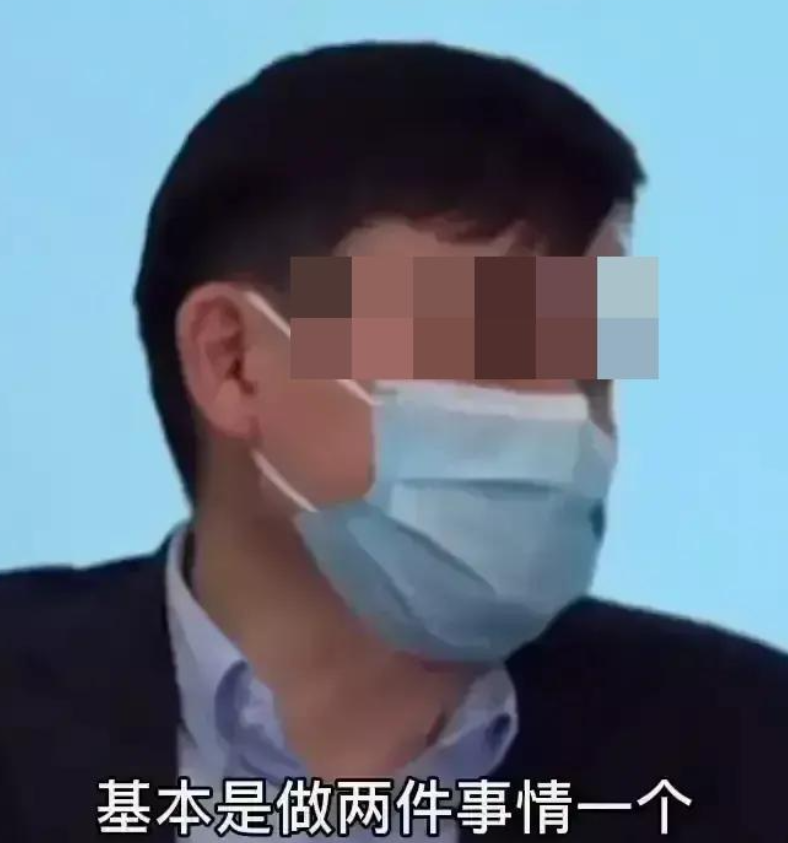 网红医生张文宏又火了:三婚妻子是个药代,难怪这次反腐不说话了