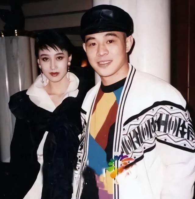 李思李苔蜜:是李连杰之女也是留守儿童,父爱于我们为何不是港湾