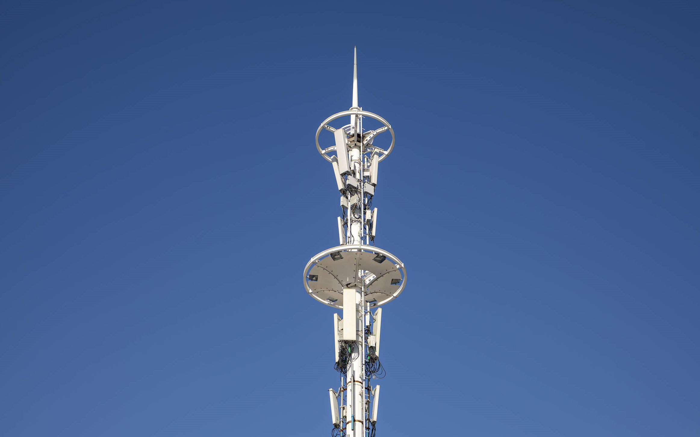 华为引领革新,超低功耗5g基站震撼亮相,功耗如一盏节能灯