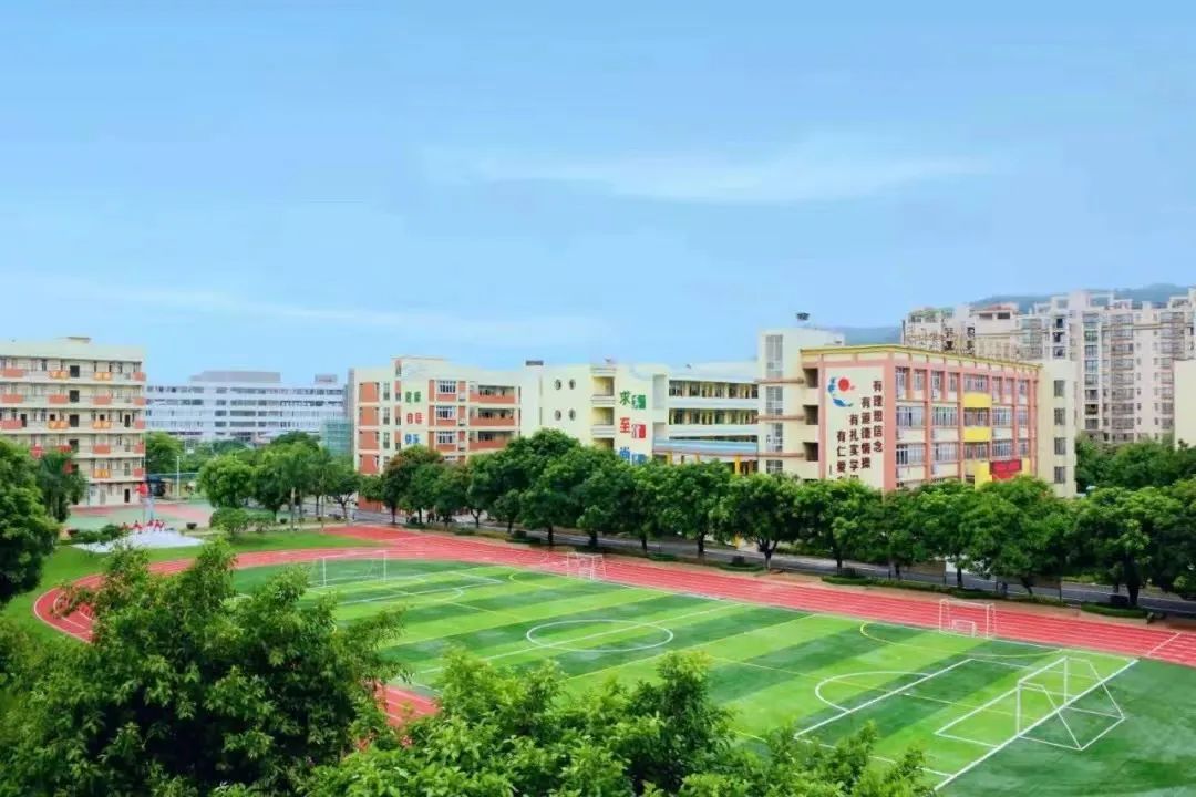 佛山市南海区西樵实验小学:荣膺全国多项殊荣,设施优美完善