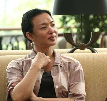 回顾:金星变性前妻子长相貌美如花,离婚时已有身孕,如今怎样了