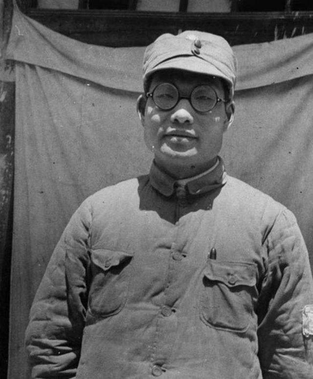 人间正道是沧桑中,杨立青有着上将的资历,为何只授中将