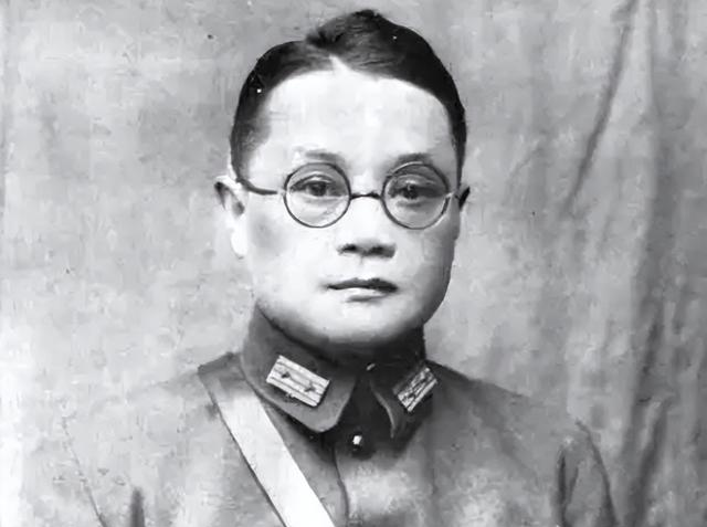 1949年起义的国军上将潘文华:为何是川军将领中杰出的例子?