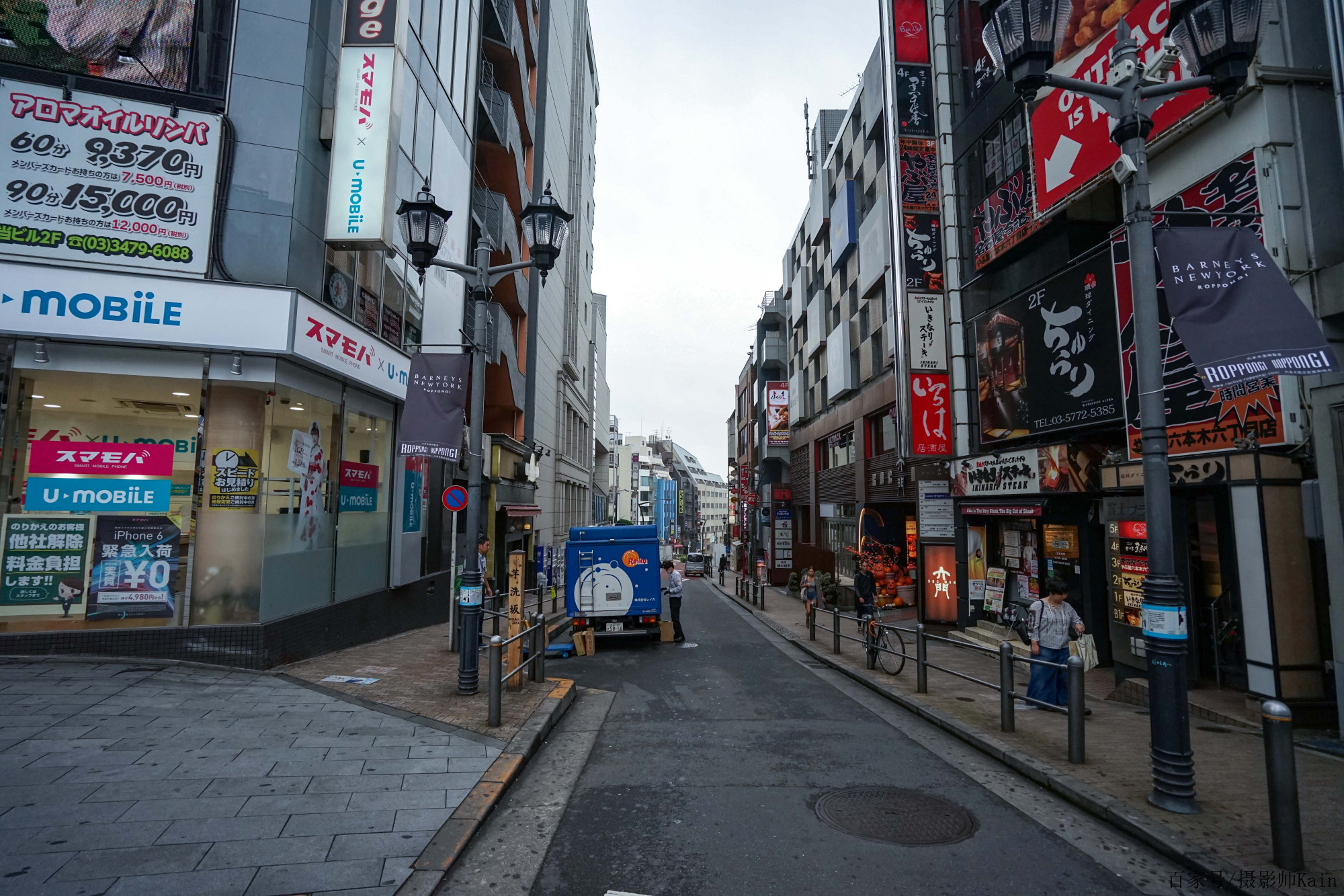 實拍日本東京街頭,道路狹窄擁擠,遊客說不如縣城