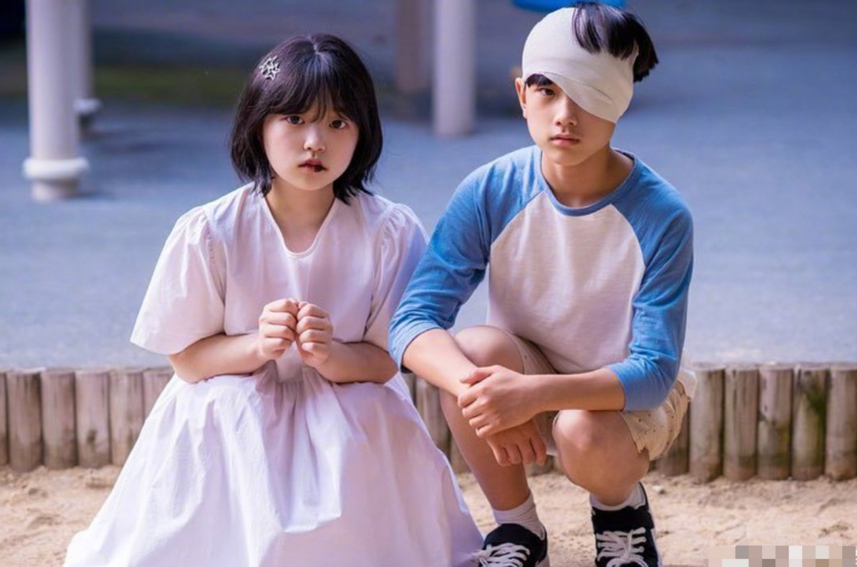 韩国21岁女演员因太童颜演小学生引热议 与13岁男孩搭戏毫无违和感