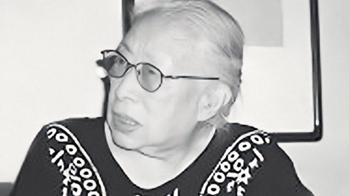 1992年,陈赓妻子傅涯赴台,十几辆车接她,傅涯:不知该上哪辆车