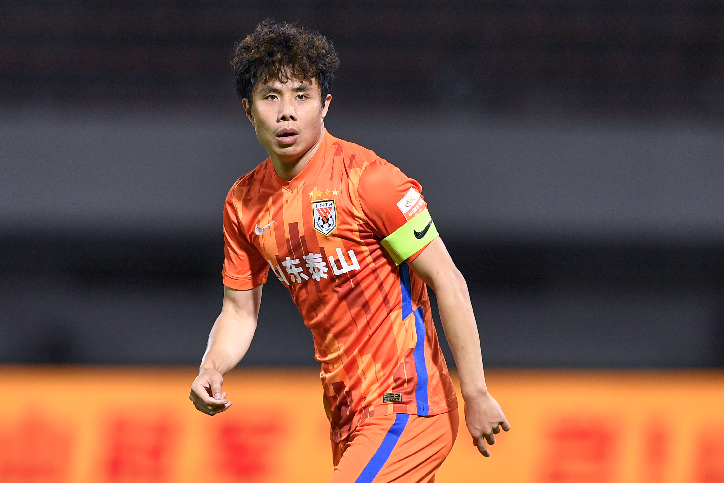 足球——中超:山东泰山平广州城