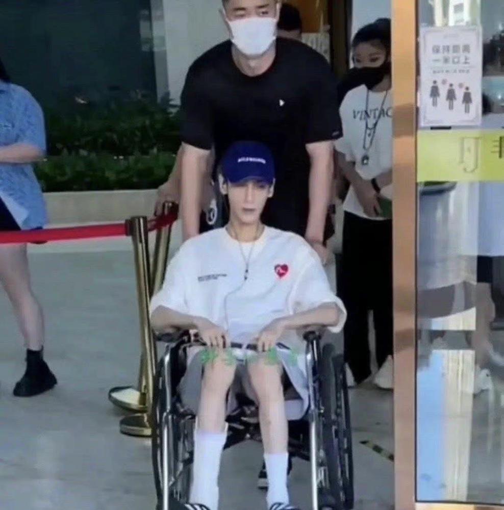 忍过了罗云熙的"皮包骨",实在忍不了女主的"苦瓜脸"