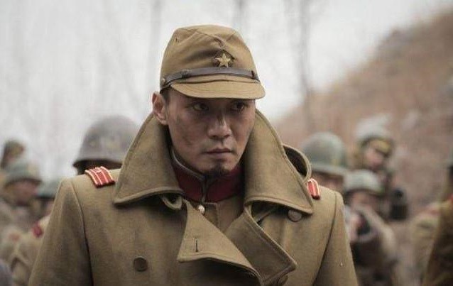 在抗日战场上,缴获的日军大衣为何无人敢穿?血的教训不能忘