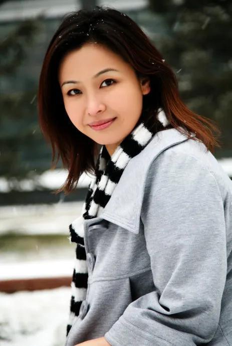 王澜:因《编辑部的故事》爆红,得罪名导后遭排挤,她现在怎样了