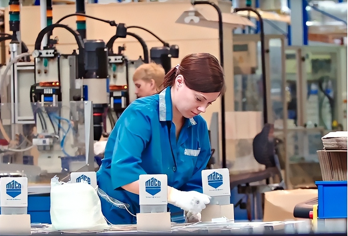 俄罗斯有油有粮有武器,为何轻工业如此不发达?上百年来就是这样