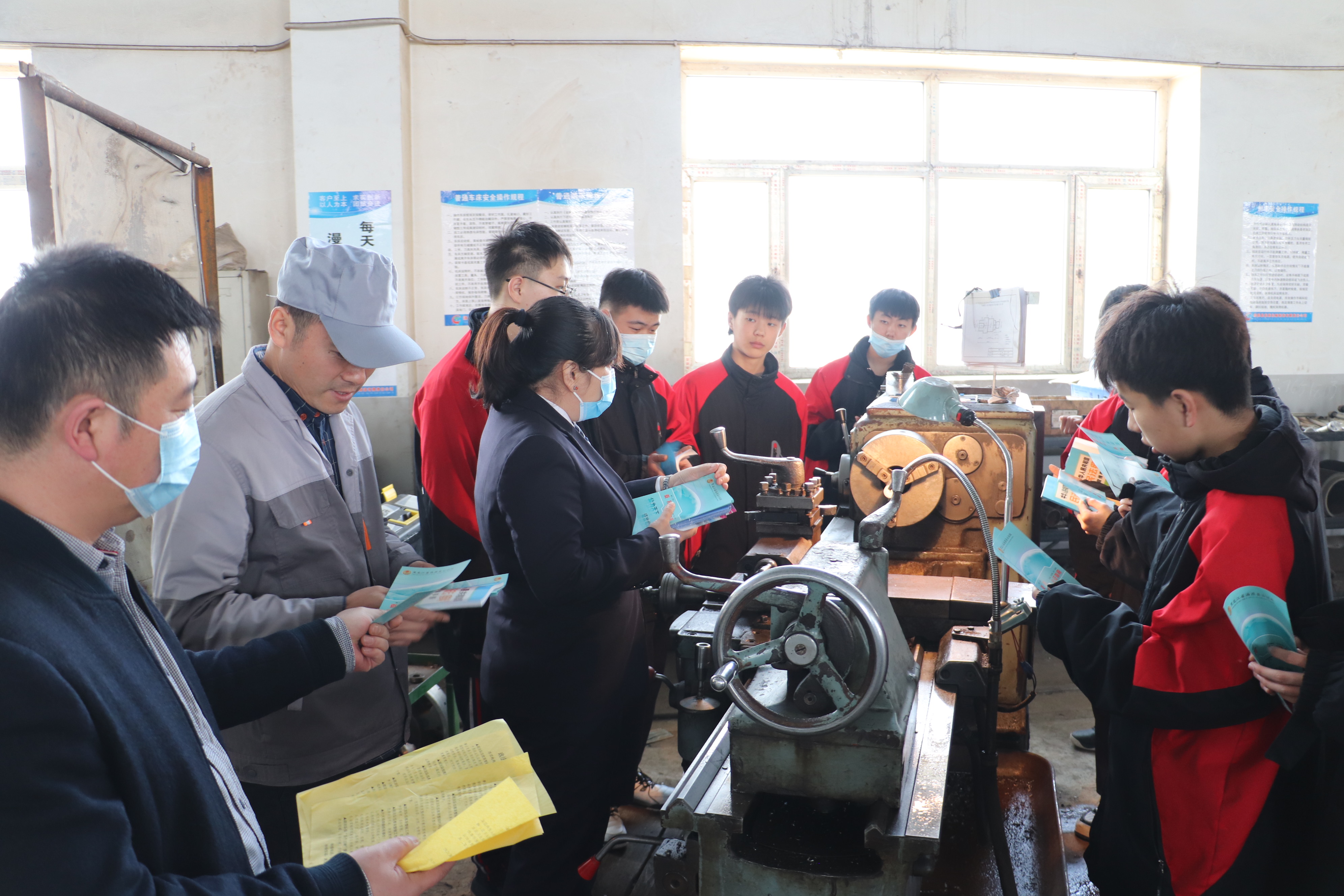 黑龙江汤原县:送法进企业 普法入人心