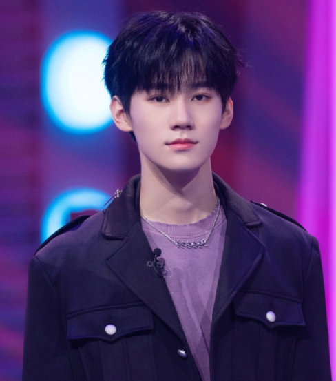 同学透露偶遇张真源秘诀,最佳地点并非食堂,是tnt常去的地方