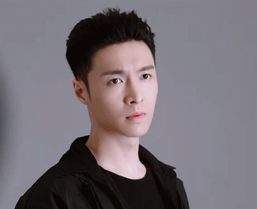 有梨涡的男明星,不仅罕见,笑起来还很甜