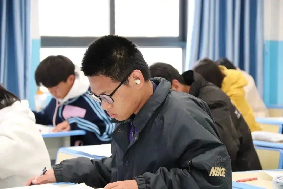 昆明北大培文毓秀中学2023年高三,高一招生简章