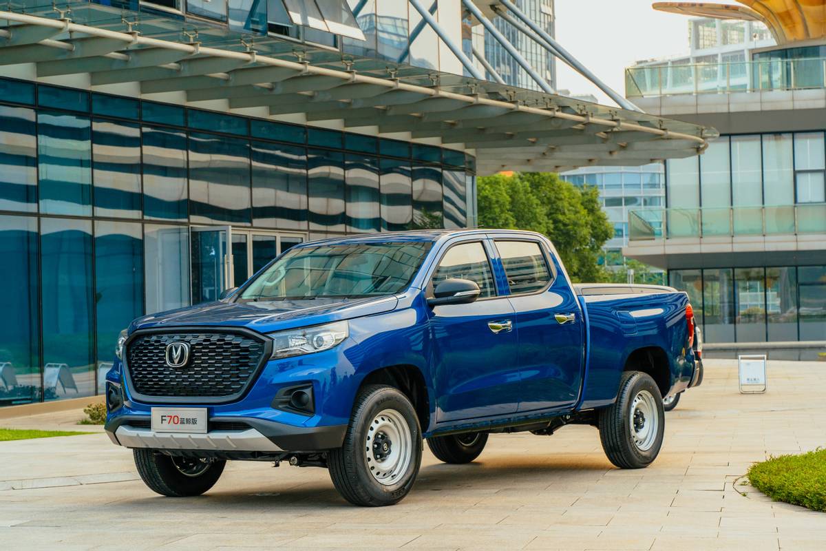 长安f70蓝鲸版内外兼修的商用大皮卡