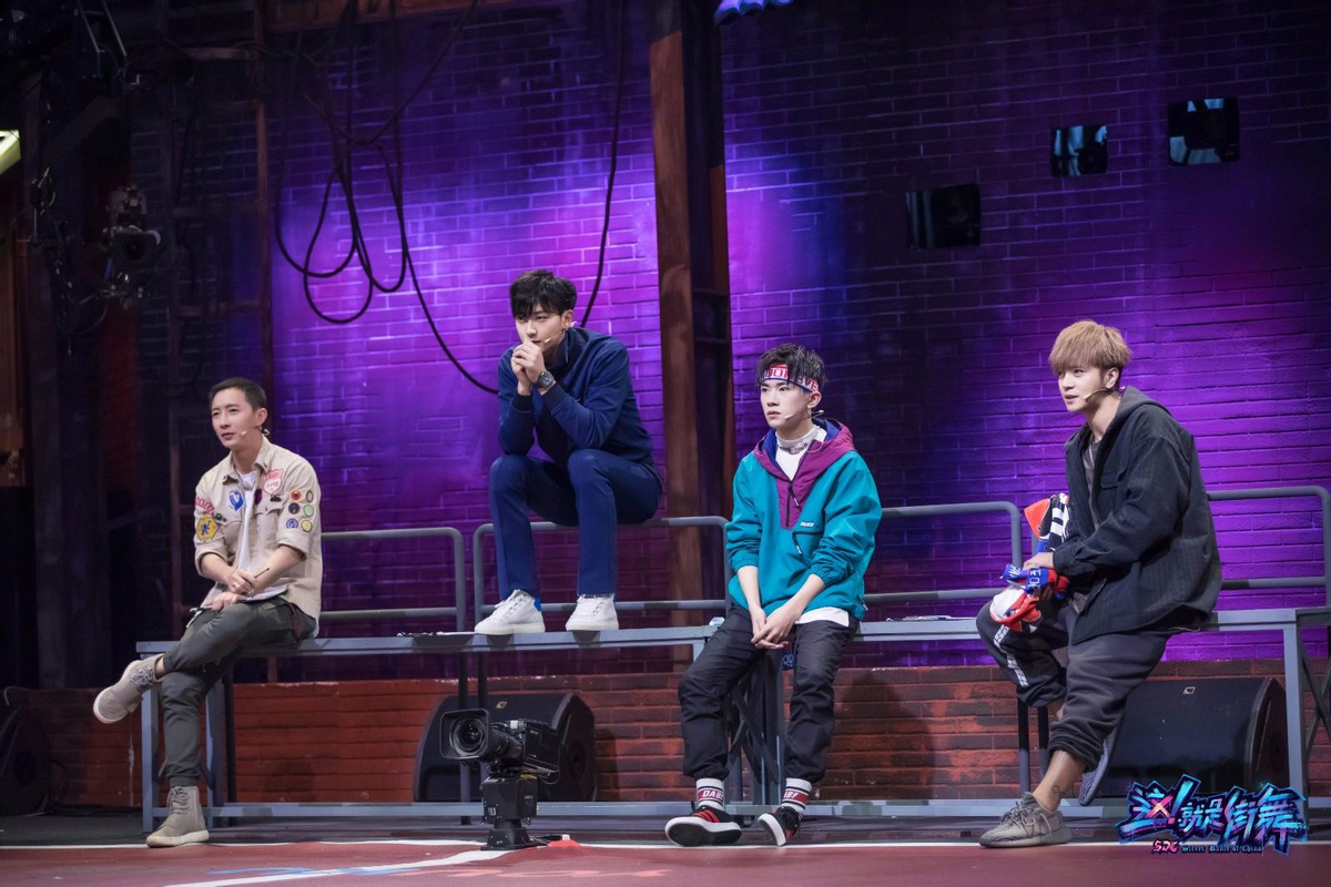 回顾大儿子影帝小儿子破世界纪录易烊千玺的妈妈有多厉害