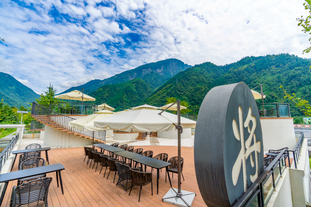 创建天府旅游名县打卡绵竹精品民宿看山望水寄乡愁