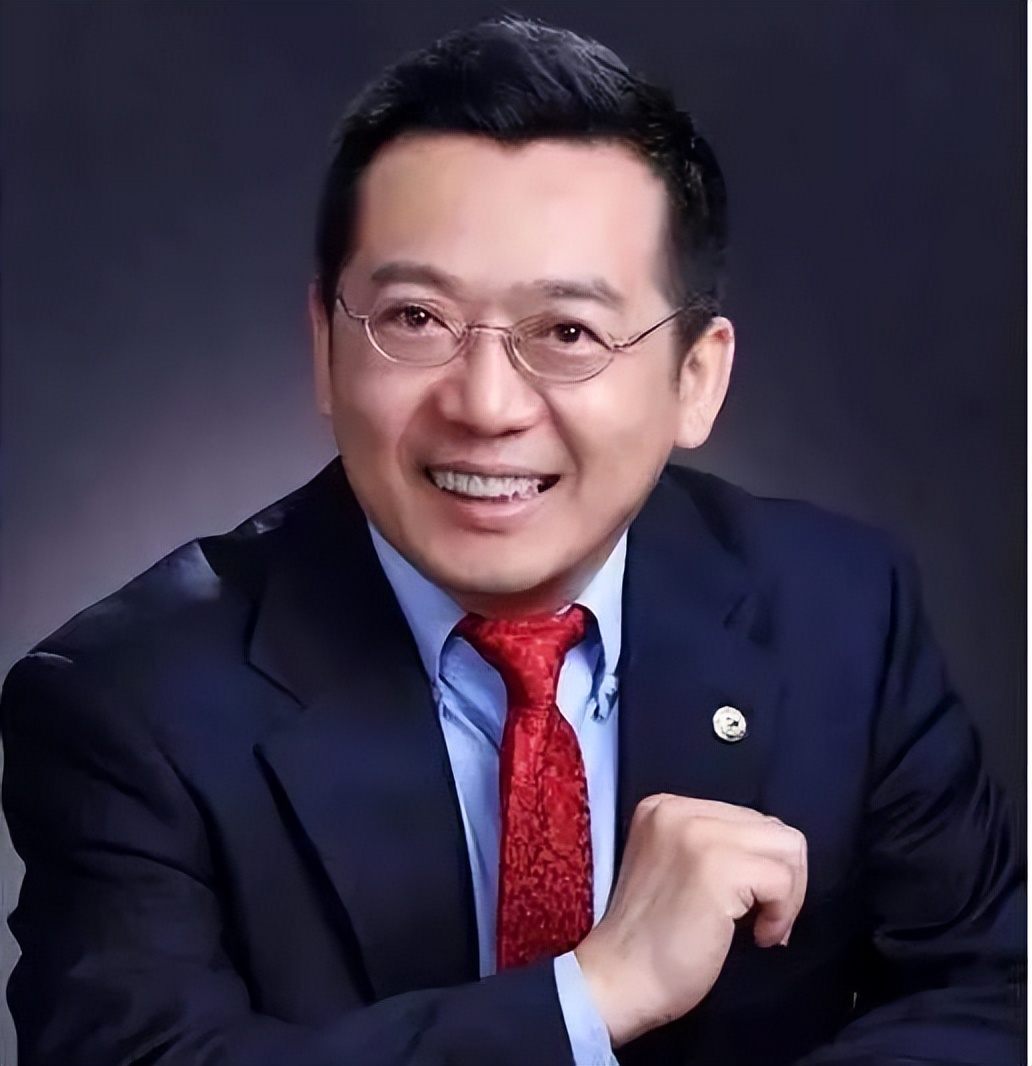 科学家潘锦功,拒绝国外过亿薪资,回国研究玻璃发电