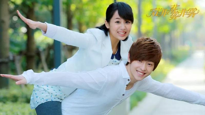 未火前的明星!蔡徐坤颜值只能拍戏,热巴肖战各个剧组跑龙套