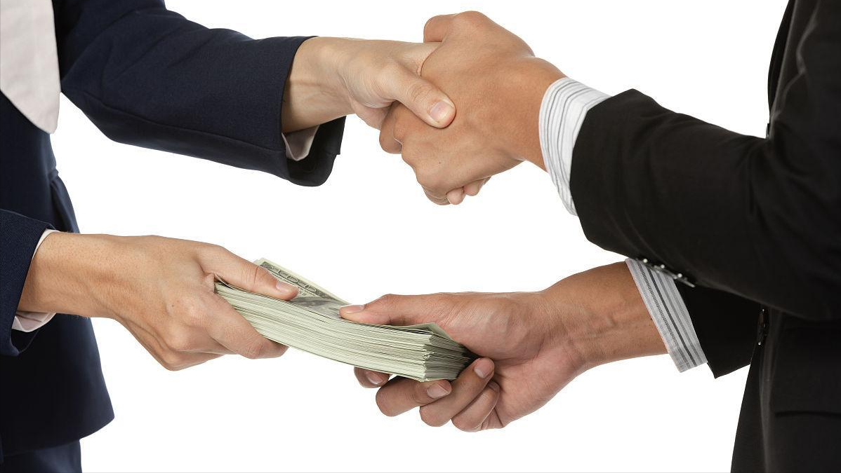 纪实:"精致油亮"段文泉:花84万香氛在办公室里,霍霍云南28年