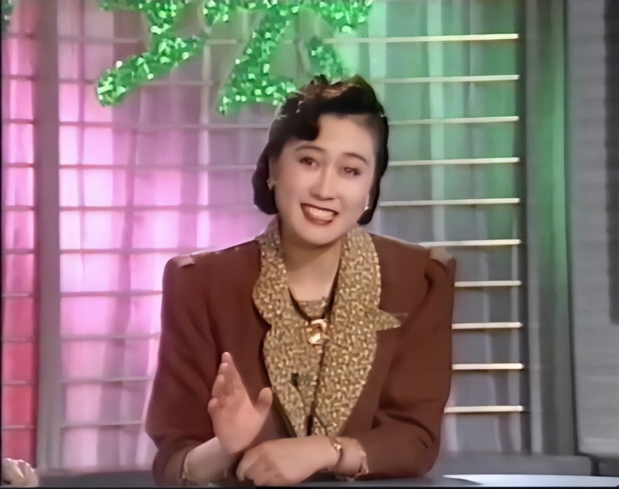 《曲苑杂坛》为什么停播?看看第一期和最后一期什么样